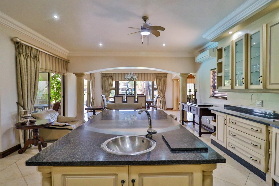 4 Bedroom Property for Sale in WestLake Country Safari Estate North West